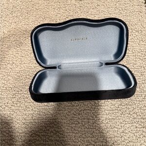 Black Gucci Sunglasses Case